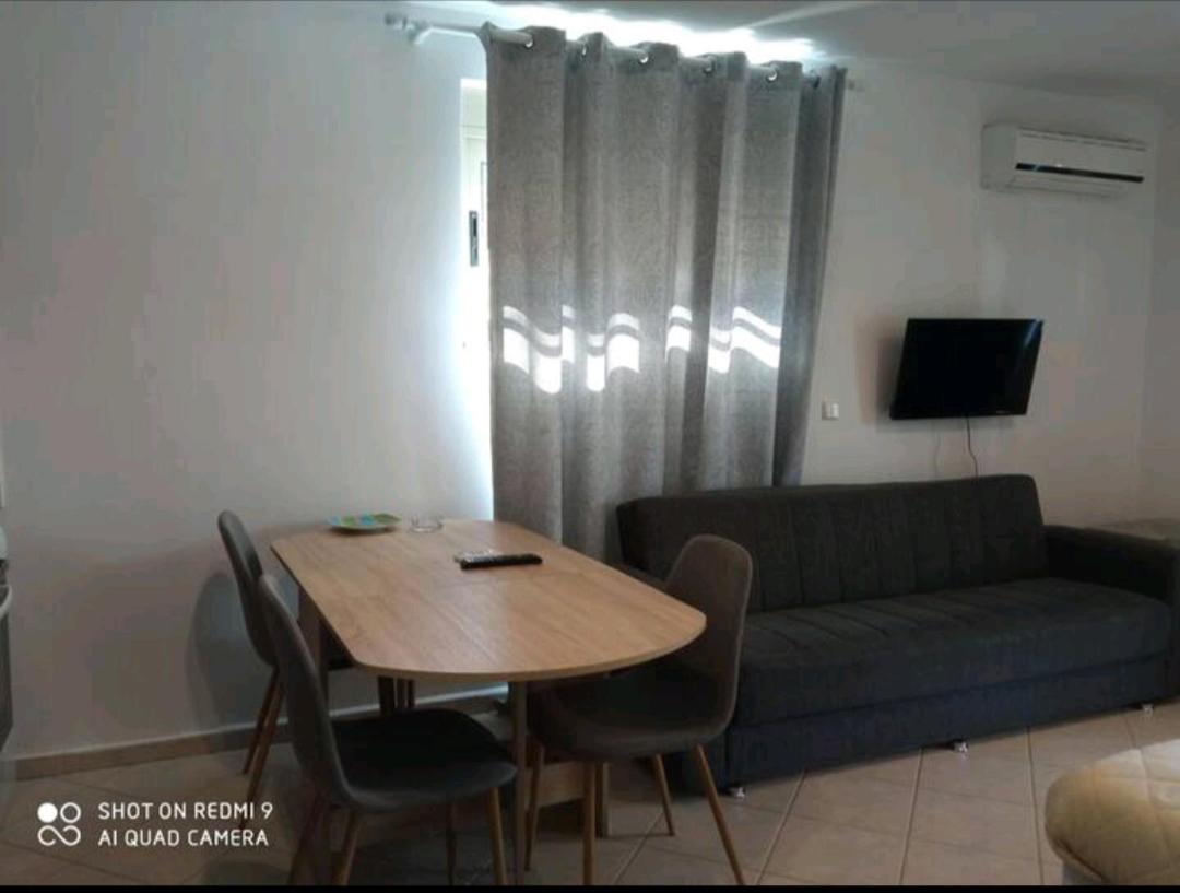 Theoni'S Apartments Xylokastro Extérieur photo