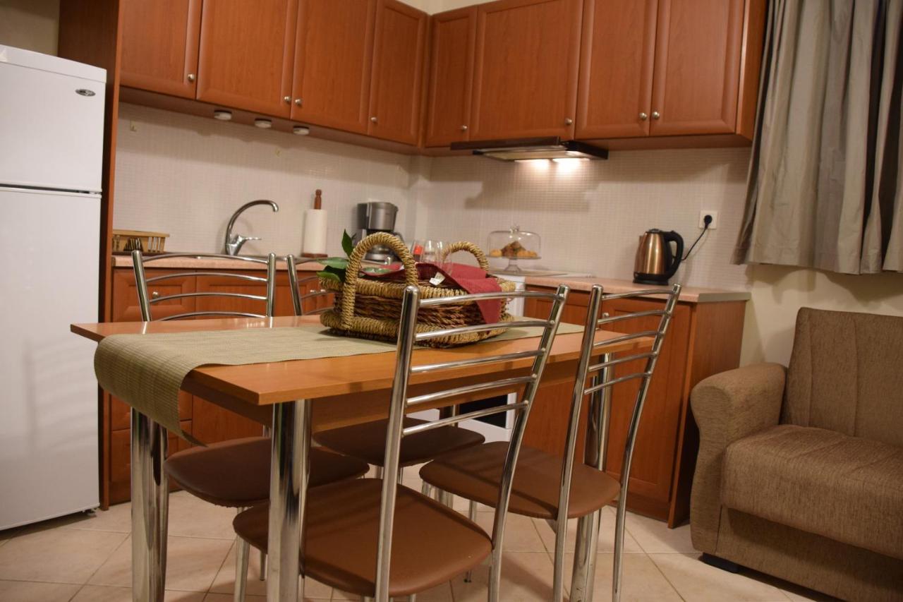 Theoni'S Apartments Xylokastro Extérieur photo